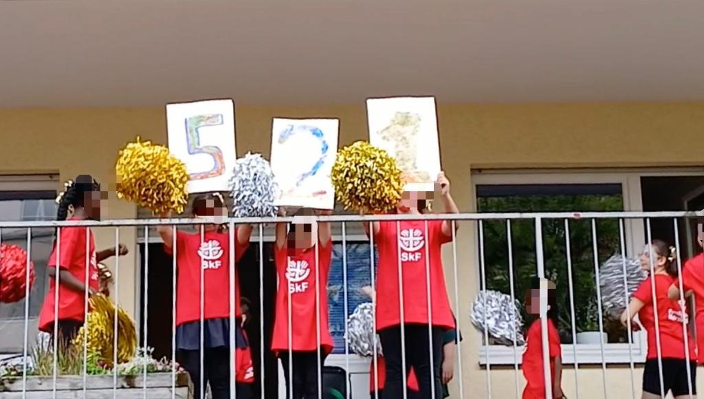2026_Jubiläumssommerfest Erziehungshilfen_Tanzgruppe 521