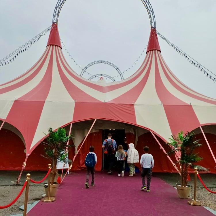 Zirkus Barelli 1 (c) SkF Familienzentrum Monikahaus – Frankfurt am Main Zirkus Barelli 1